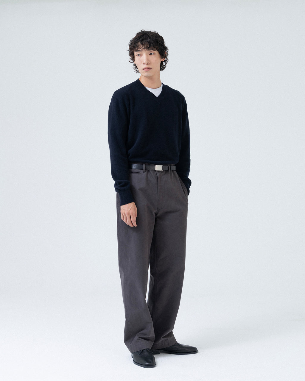 Brownyard - Extra Super Fine V Neck Knit (Dark Navy) product image 1 | TRAB K-Fashion Australia