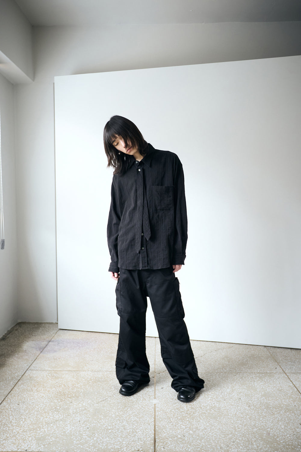 Hatchingroom - Tie Shirt Gauze Stripe Washed (Black) product image 8 | TRAB K-Fashion Australia