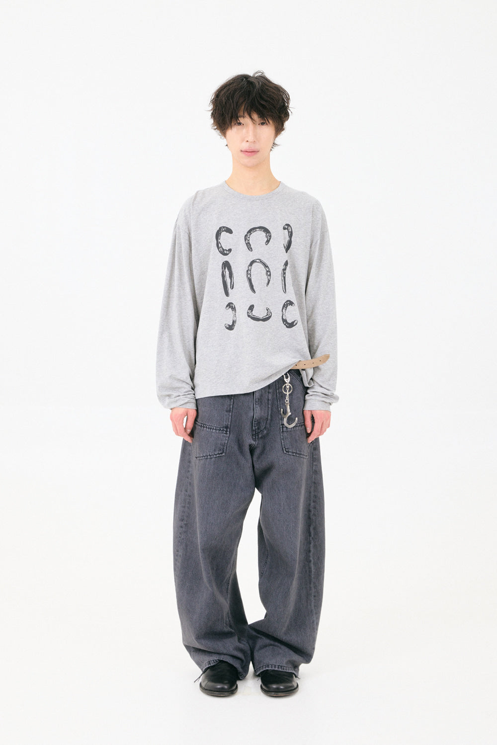 Hatchingroom - Wide Curve Carpenter Jeans (Dusty Black) product image 7 | TRAB K-Fashion Australia