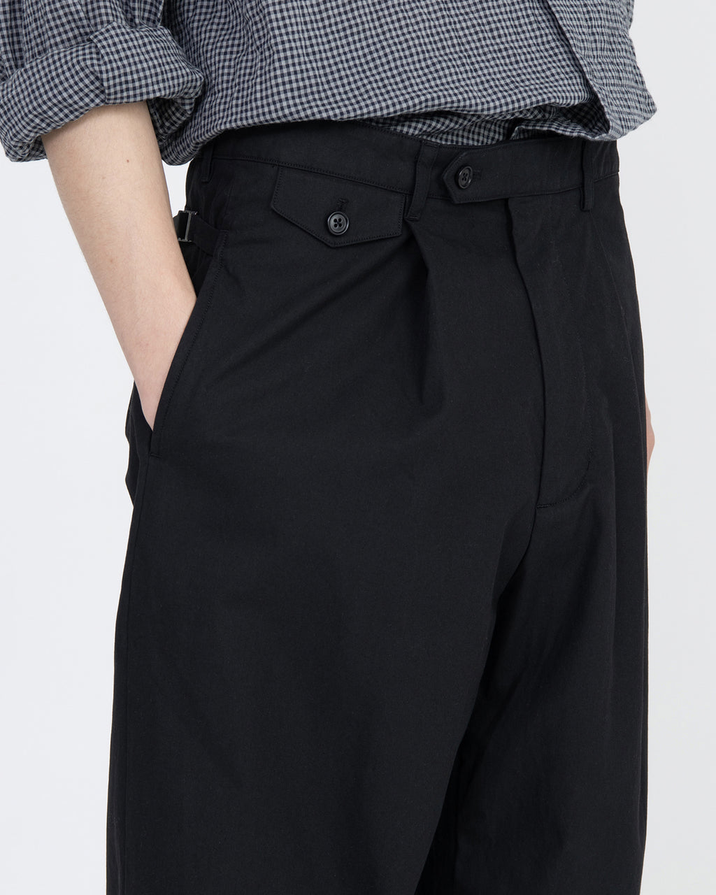 Brownyard - Loose Tapered Cotton Pants (Black) product image 3 | TRAB K-Fashion Australia