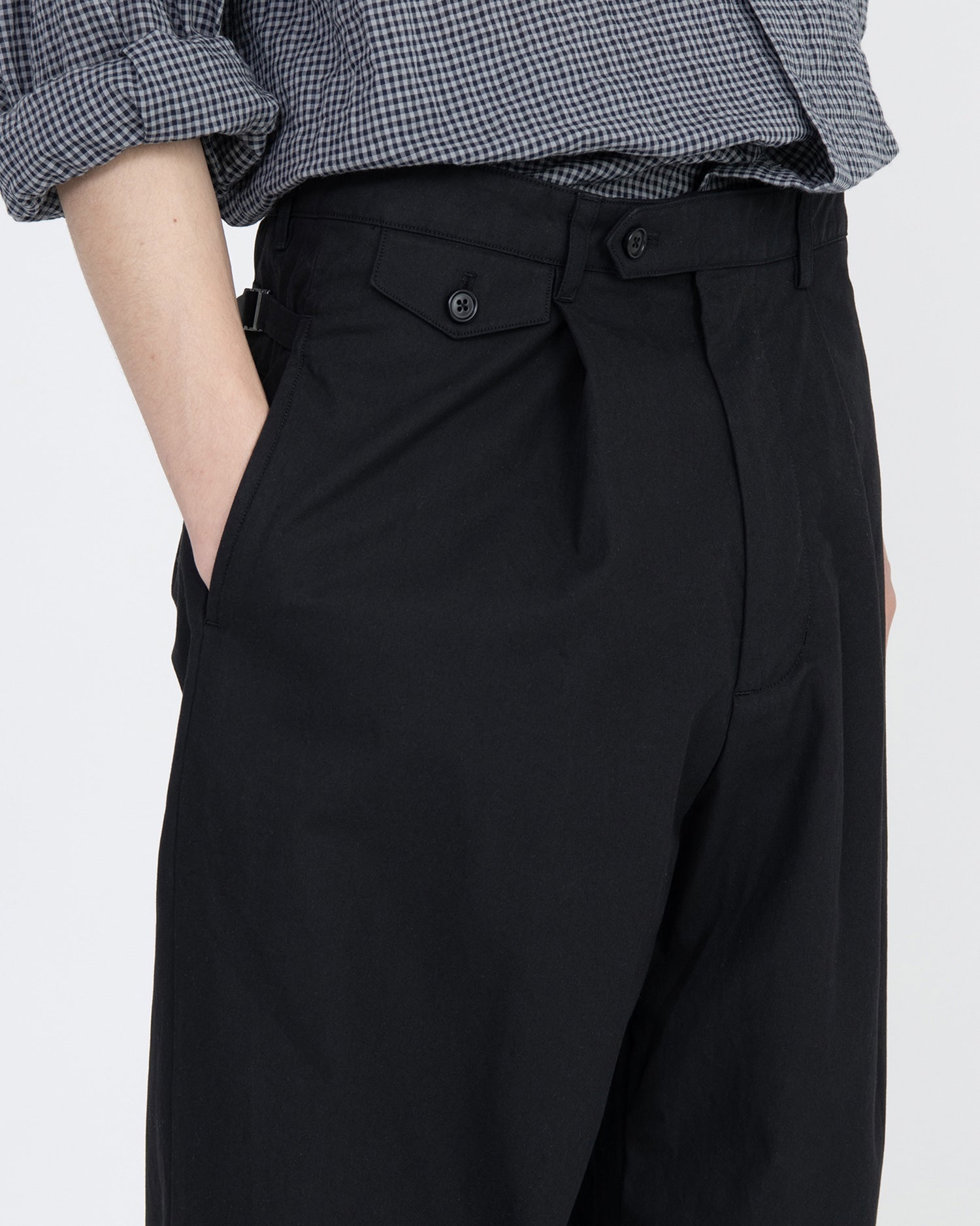 Brownyard - Loose Tapered Cotton Pants (Black) product image 3 | TRAB K-Fashion Australia
