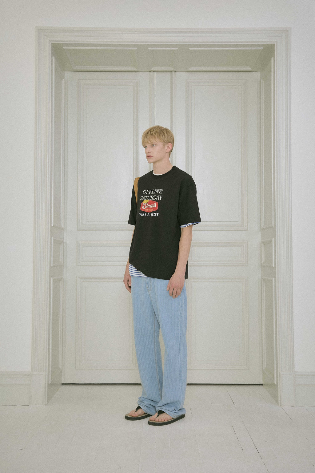 STU - Sign Printing T-Shirt (Black) product image 5 | TRAB K-Fashion Australia