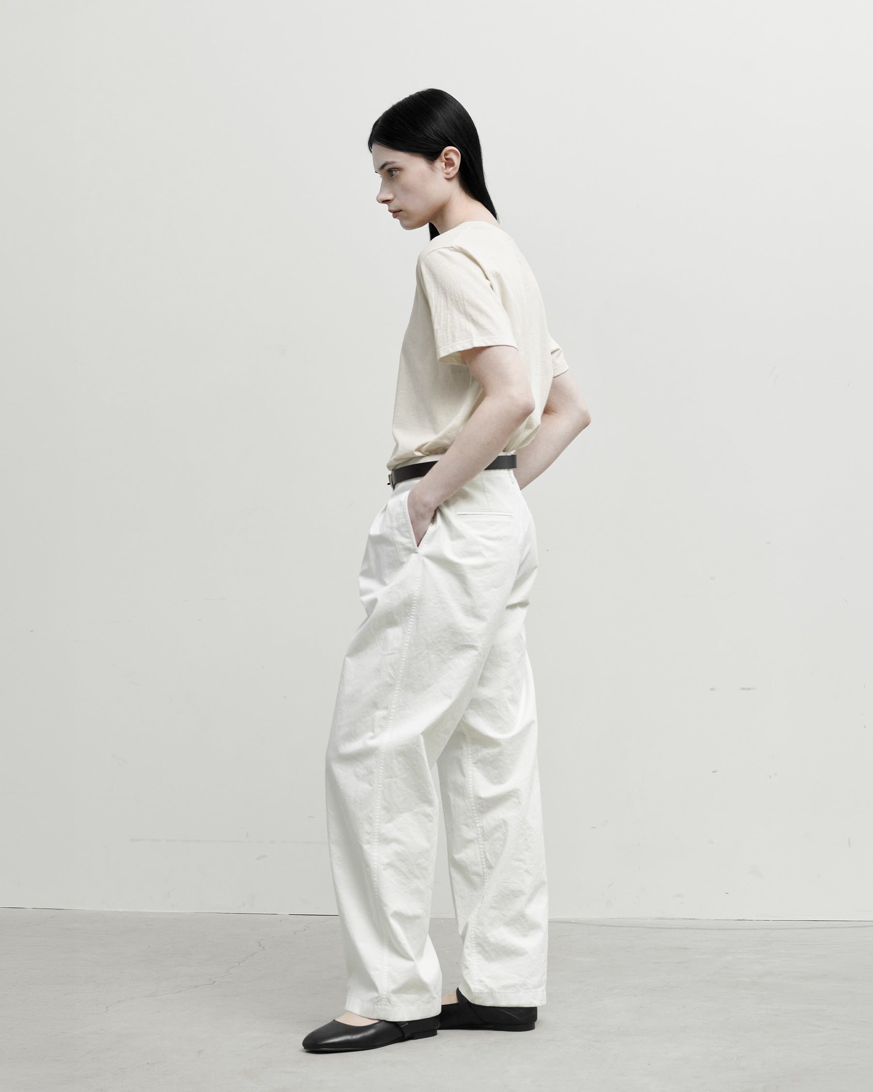 Brownyard - Round Easy T Shirt (Ivory) product image 2 | TRAB K-Fashion Australia