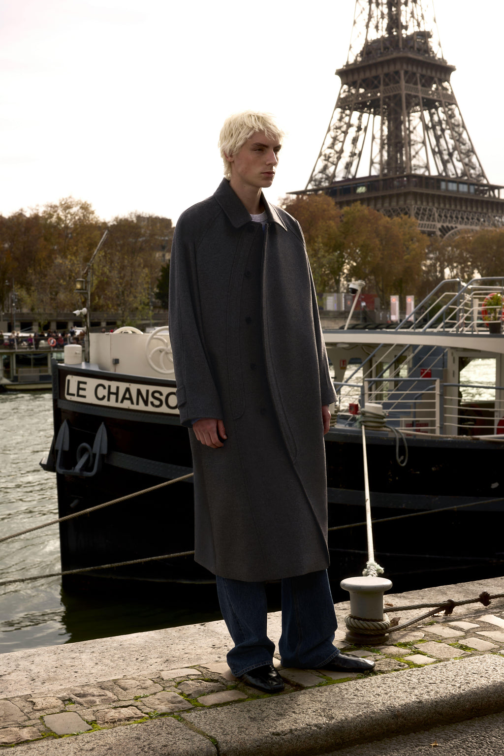 STU - Curved Double Line Mac Coat In Cashmere (Charcoal) product image 12 | TRAB K-Fashion Australia