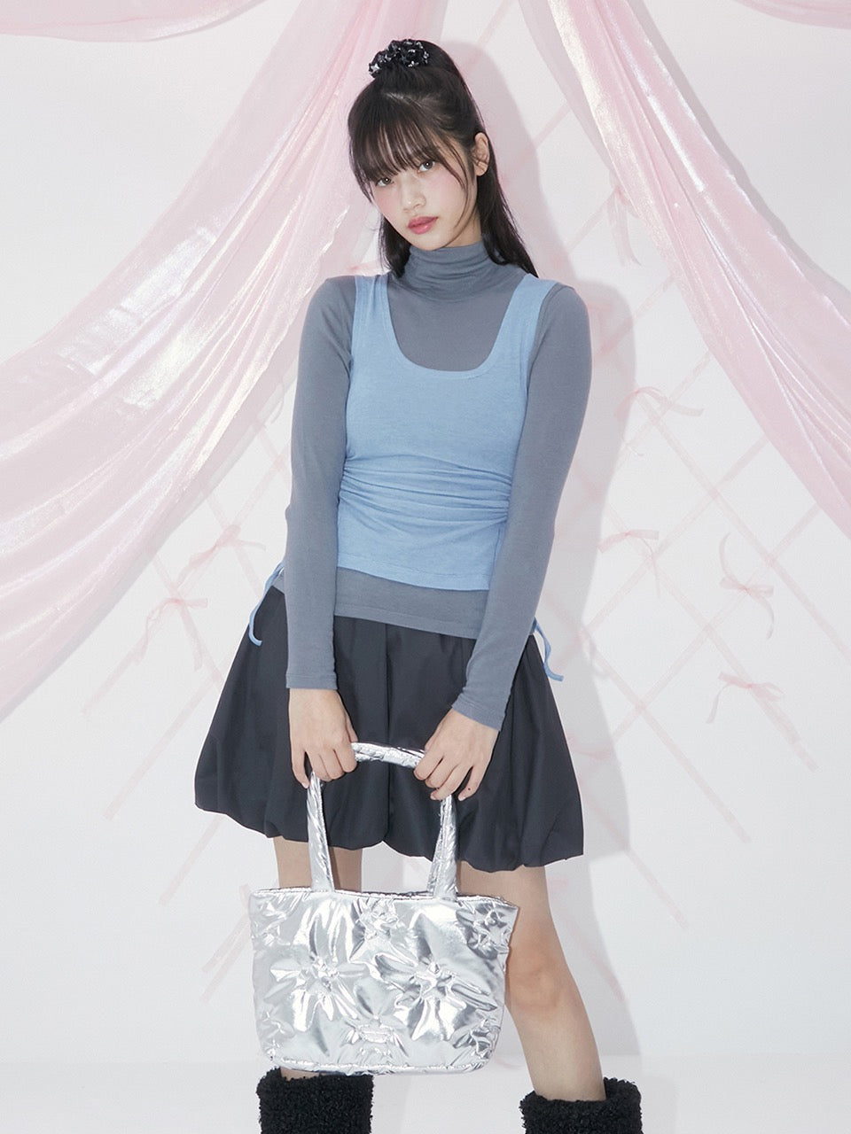 Margarin Fingers - Star Quilted Shoulder Bag (Silver) product image 1 | TRAB K-Fashion Australia