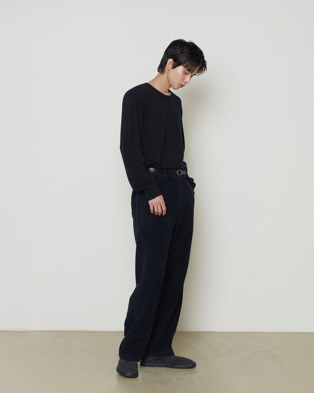 Brownyard - Super Light Cashmere Sweater (Black) product image 2 | TRAB K-Fashion Australia