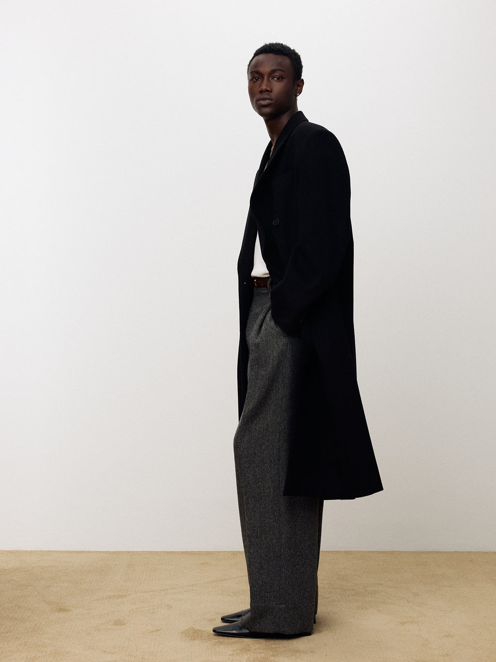Tonywack - Wool And Cashmere Double-Breasted Coat (Black) product image 3 | TRAB K-Fashion Australia