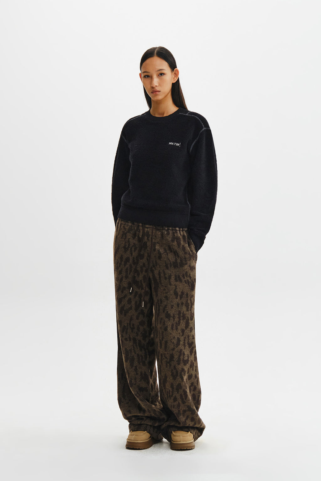 Matin Kim - Boucle Texture Knit Pullover (Black) product image 10 | TRAB K-Fashion Australia