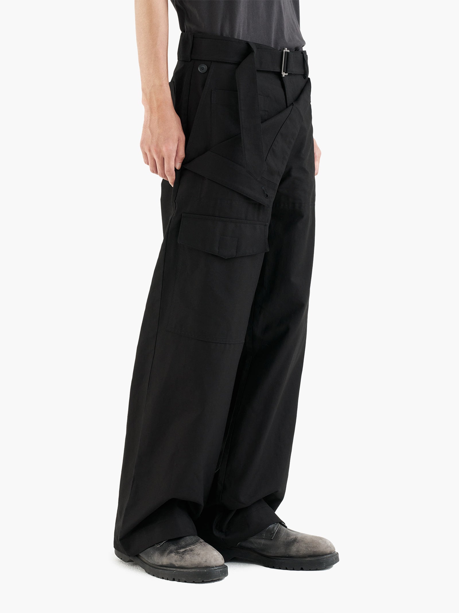 Jiyong Kim - Double Front Trousers (Black) product image 6 | TRAB K-Fashion Australia