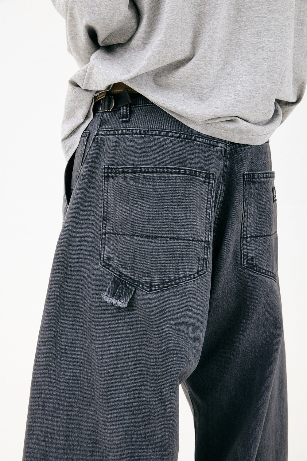Hatchingroom - Wide Curve Carpenter Jeans (Dusty Black) product image 18 | TRAB K-Fashion Australia