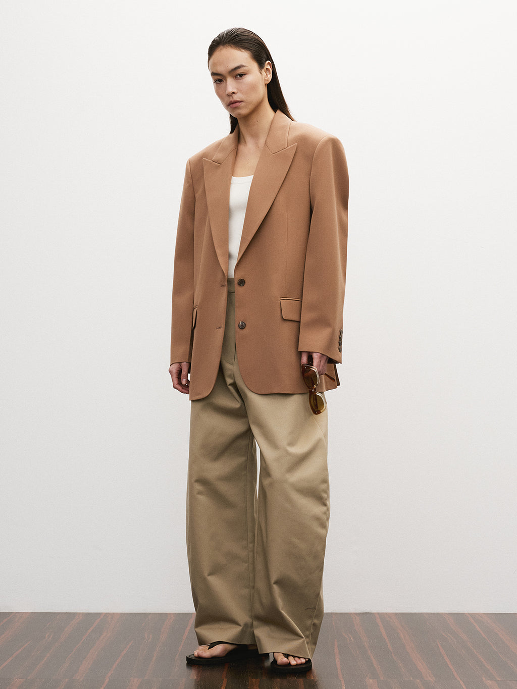 Recto - High-Rise Curved Legs Pants (Khaki Beige) product image 6 | TRAB K-Fashion Australia