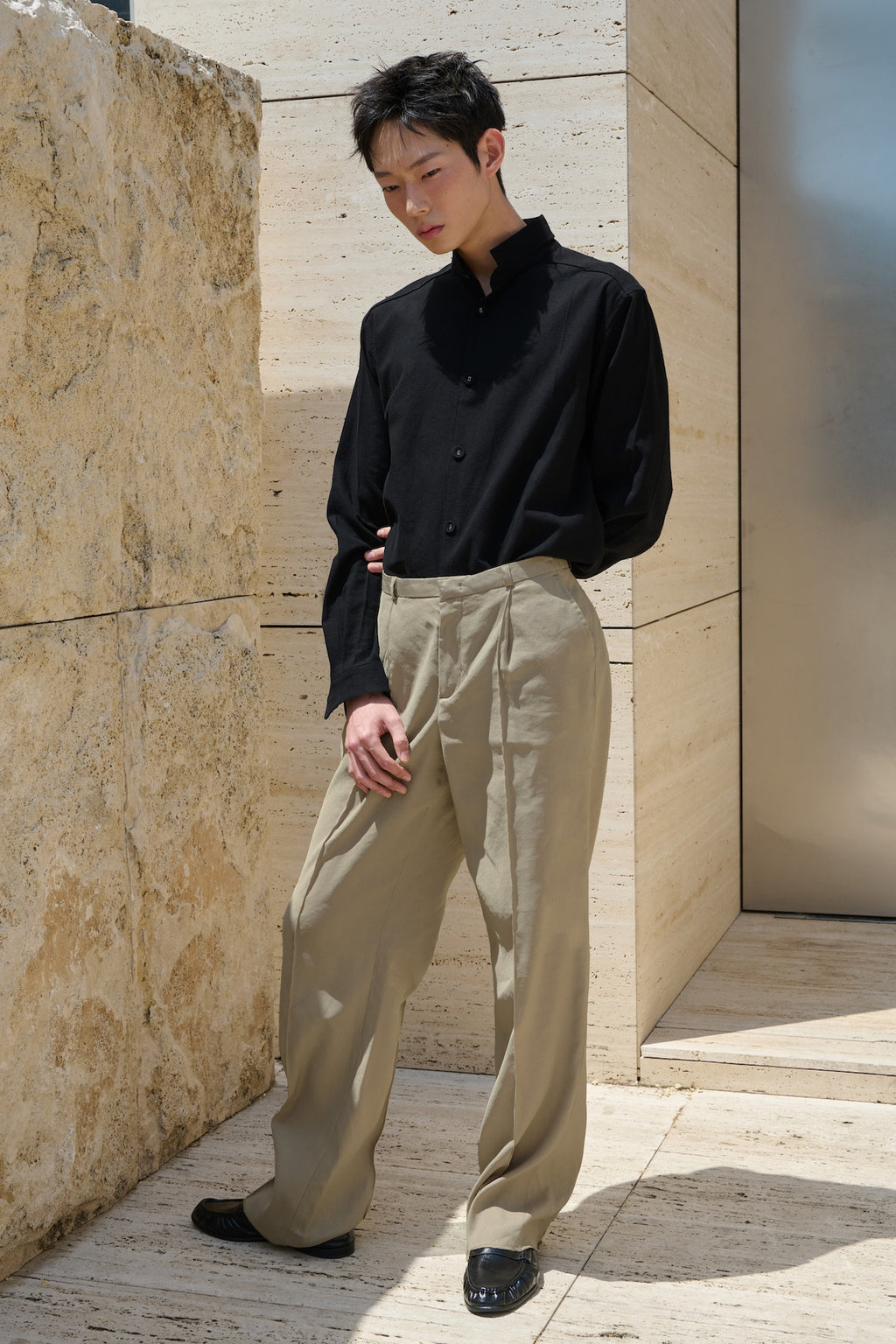 STU - Low Rise Pin Tuck Linen Slacks (Beige) product image 6 | TRAB K-Fashion Australia