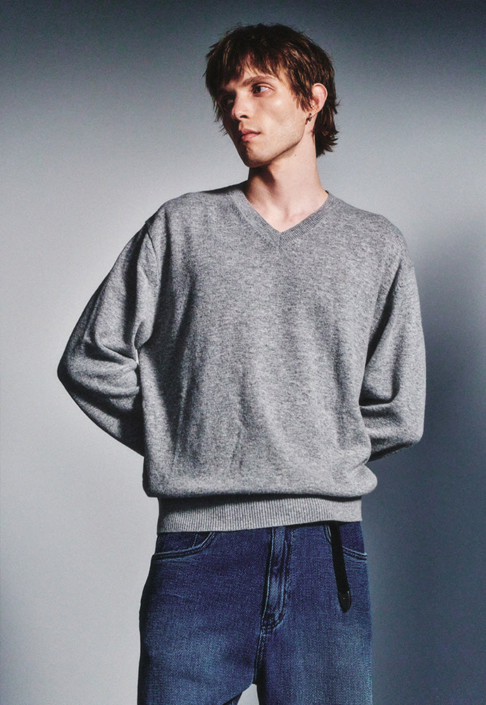 Art if acts - Cashmere V-Neck Knit (Light Grey) product image 5 | TRAB K-Fashion Australia