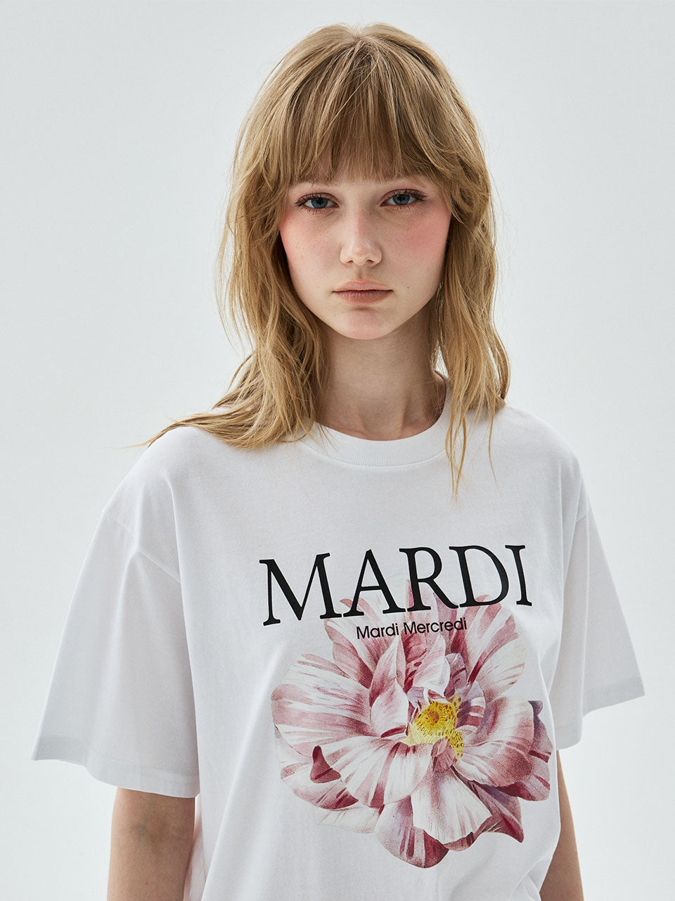 Mardi Mercredi - Tshirt Roses 01 (White) product image 1 | TRAB K-Fashion Australia