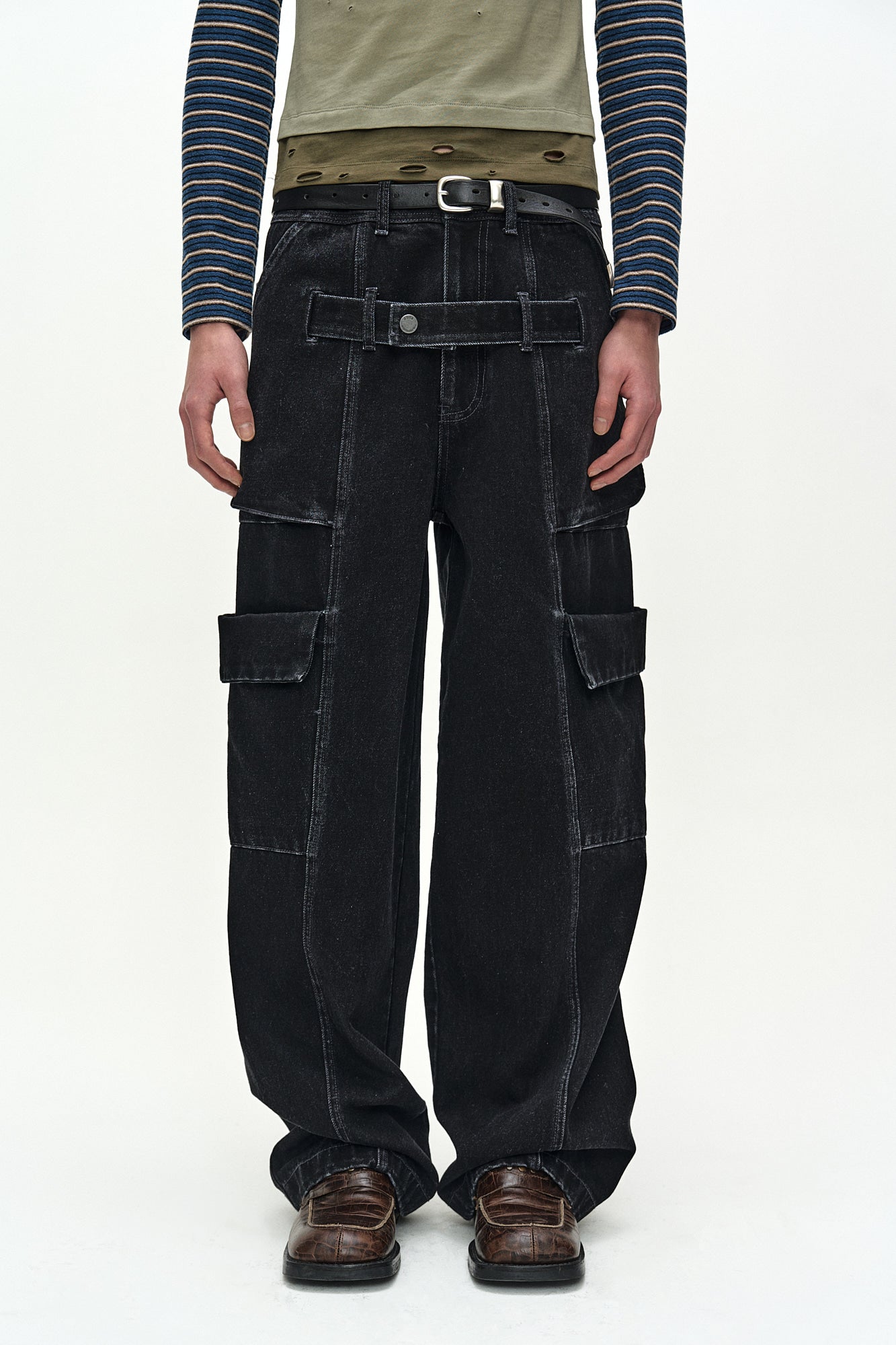 Andersson Bell - Belt Layered Cargo Wide-Leg Jeans (black) (Black) product image 5 | TRAB K-Fashion Australia