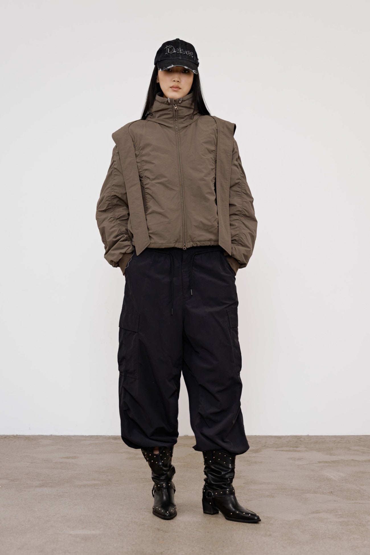 Deinet - Parka Ring Hooded Cropped Jumper (Khaki) product image 5 | TRAB K-Fashion Australia