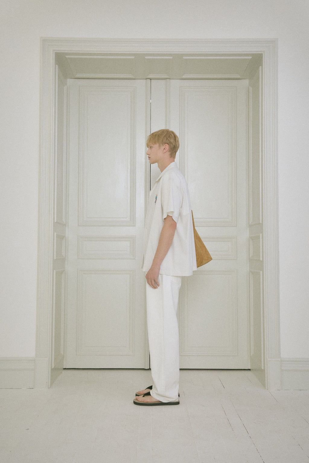 STU - Embroidery Patch Shirt (White) product image 3 | TRAB K-Fashion Australia