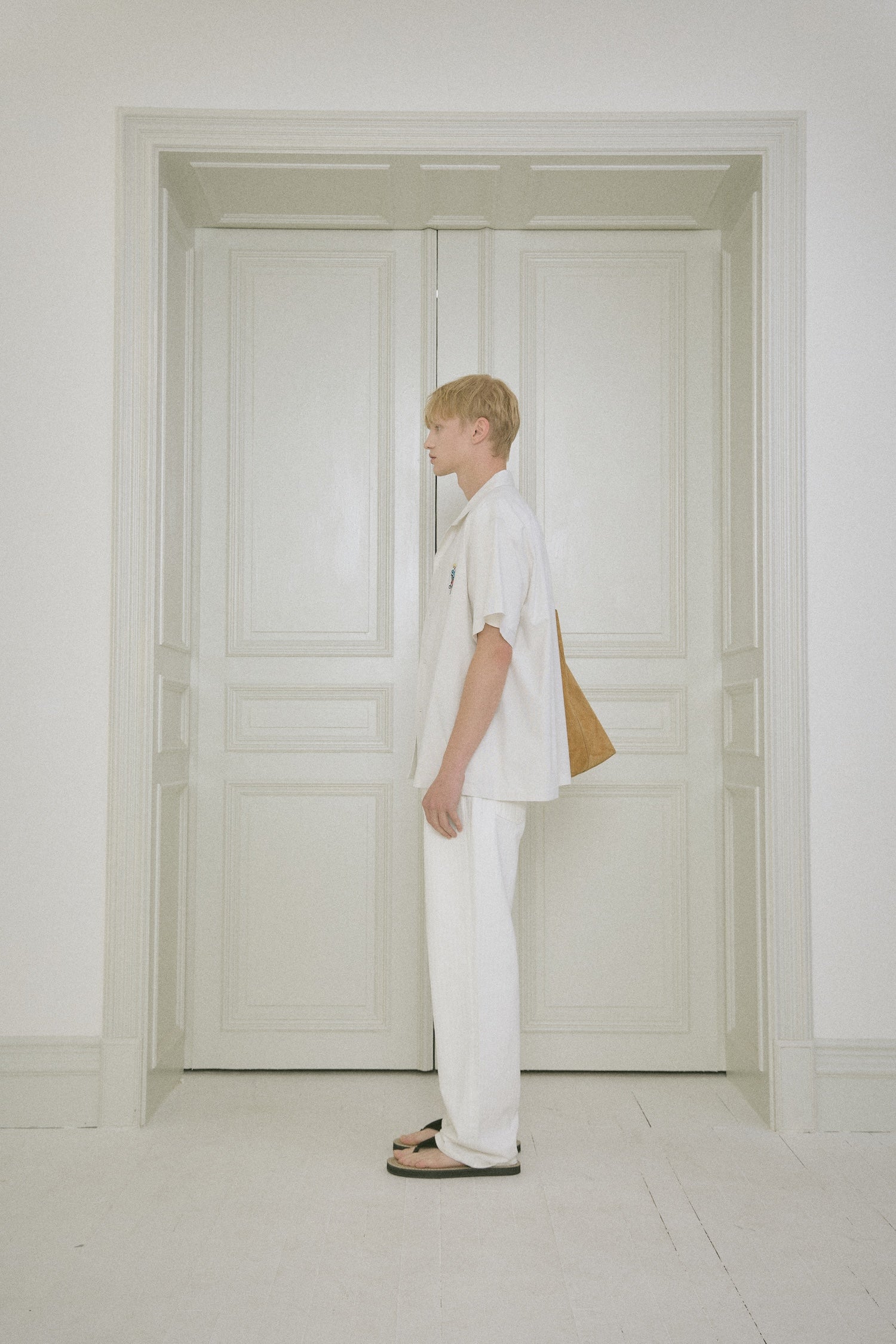 STU - Embroidery Patch Shirt (White) product image 3 | TRAB K-Fashion Australia