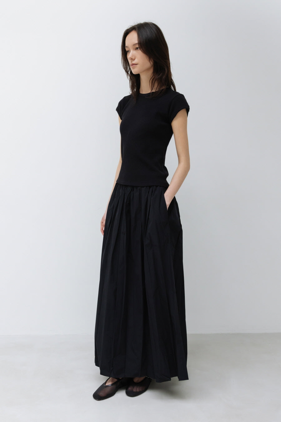Insilence - Maxi Crease Skirt (Black) product image 5 | TRAB K-Fashion Australia