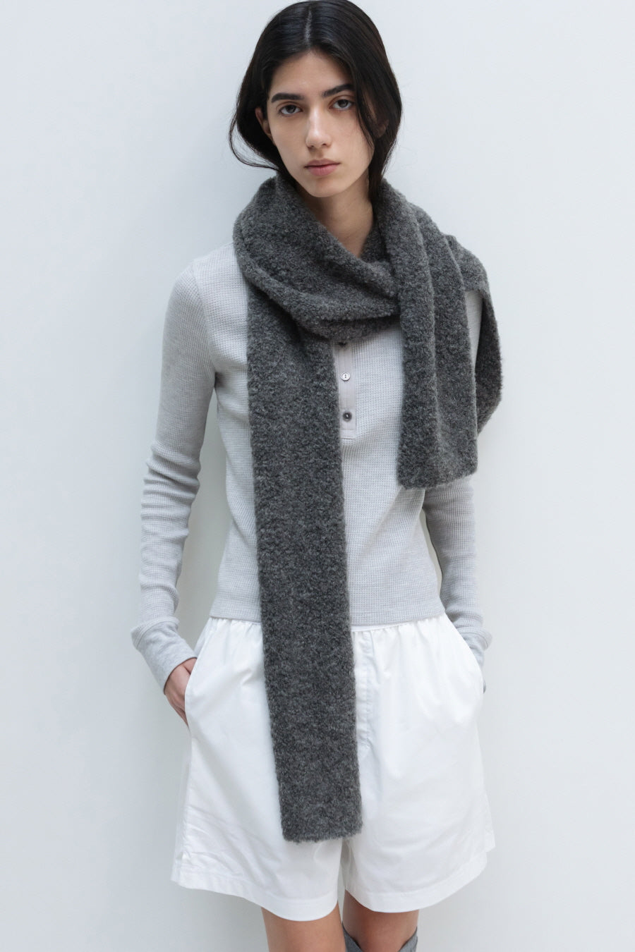 Insilence - Alpaca Hooded Muffler (Charcoal) product image 2 | TRAB K-Fashion Australia