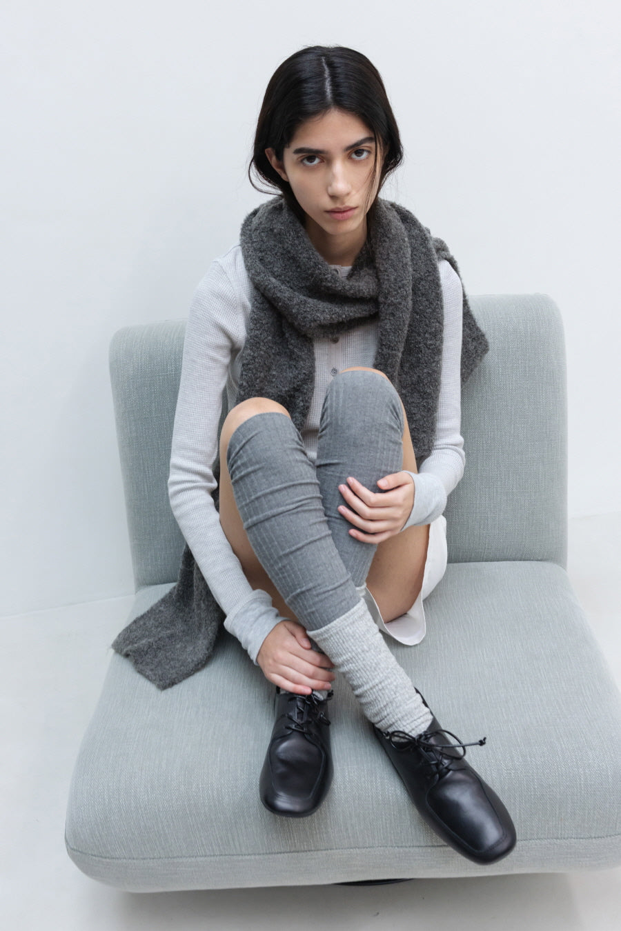 Insilence - Alpaca Hooded Muffler (Charcoal) product image 4 | TRAB K-Fashion Australia