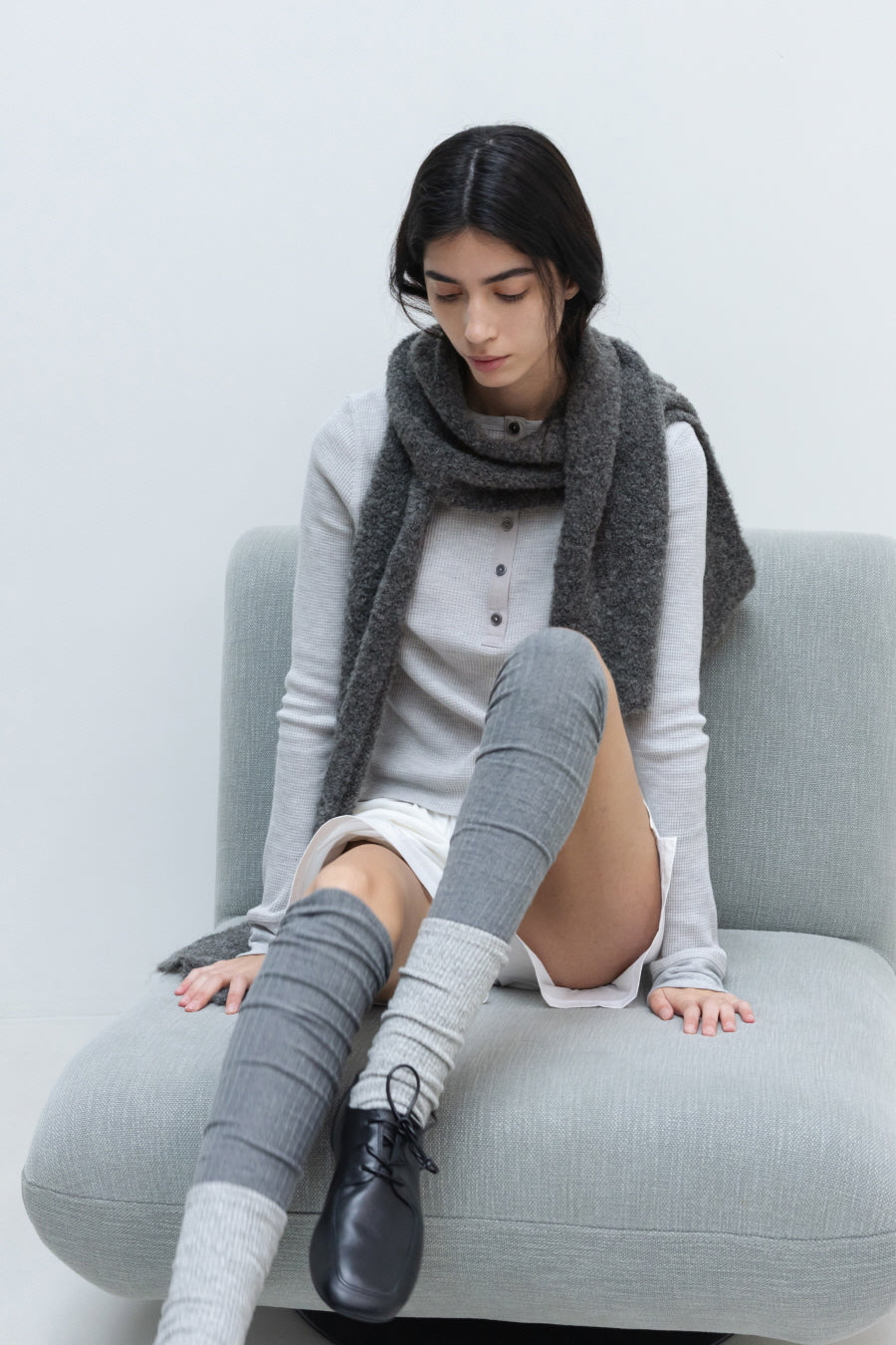 Insilence - Alpaca Hooded Muffler (Charcoal) product image 3 | TRAB K-Fashion Australia