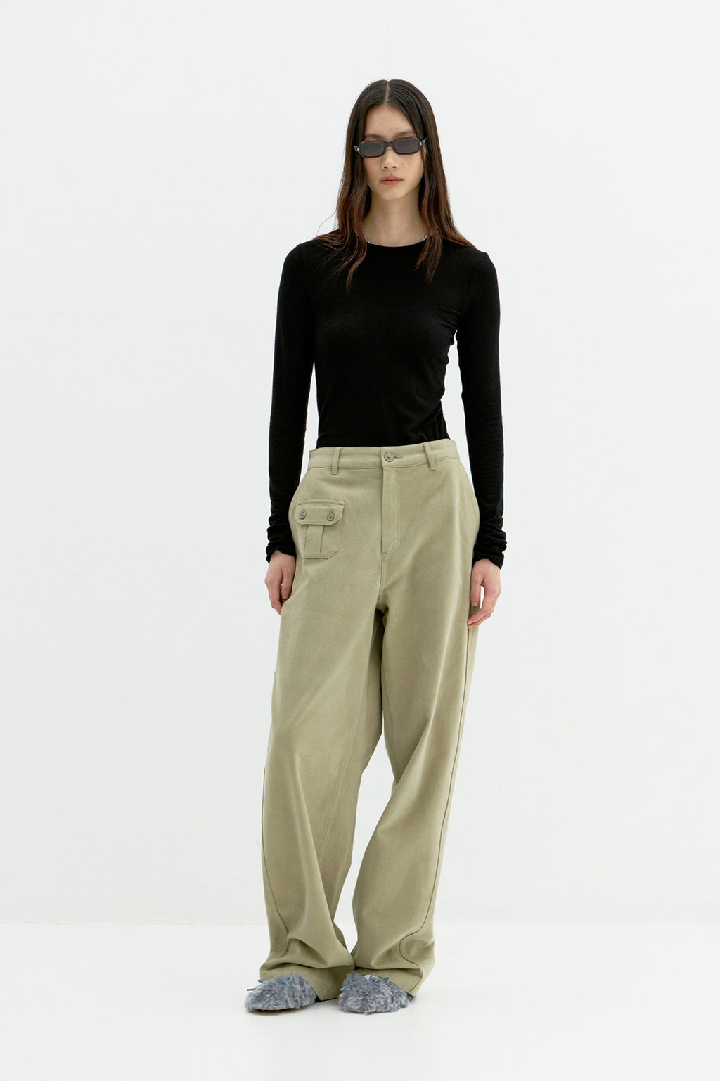 Coor - Long Sleeve Slim Top (Black) product image 2 | TRAB K-Fashion Australia