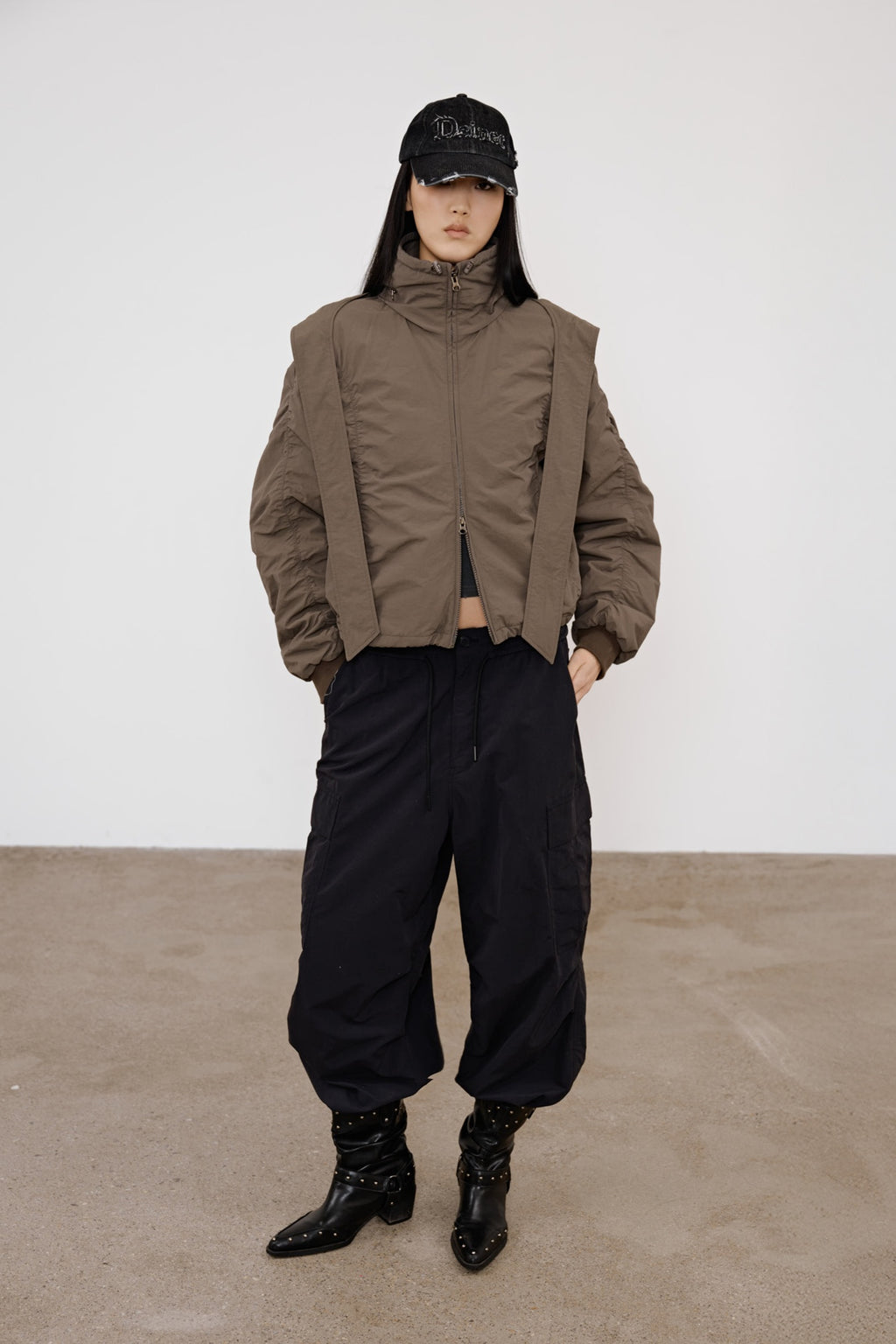Deinet - Parka Ring Hooded Cropped Jumper (Khaki) product image 6 | TRAB K-Fashion Australia