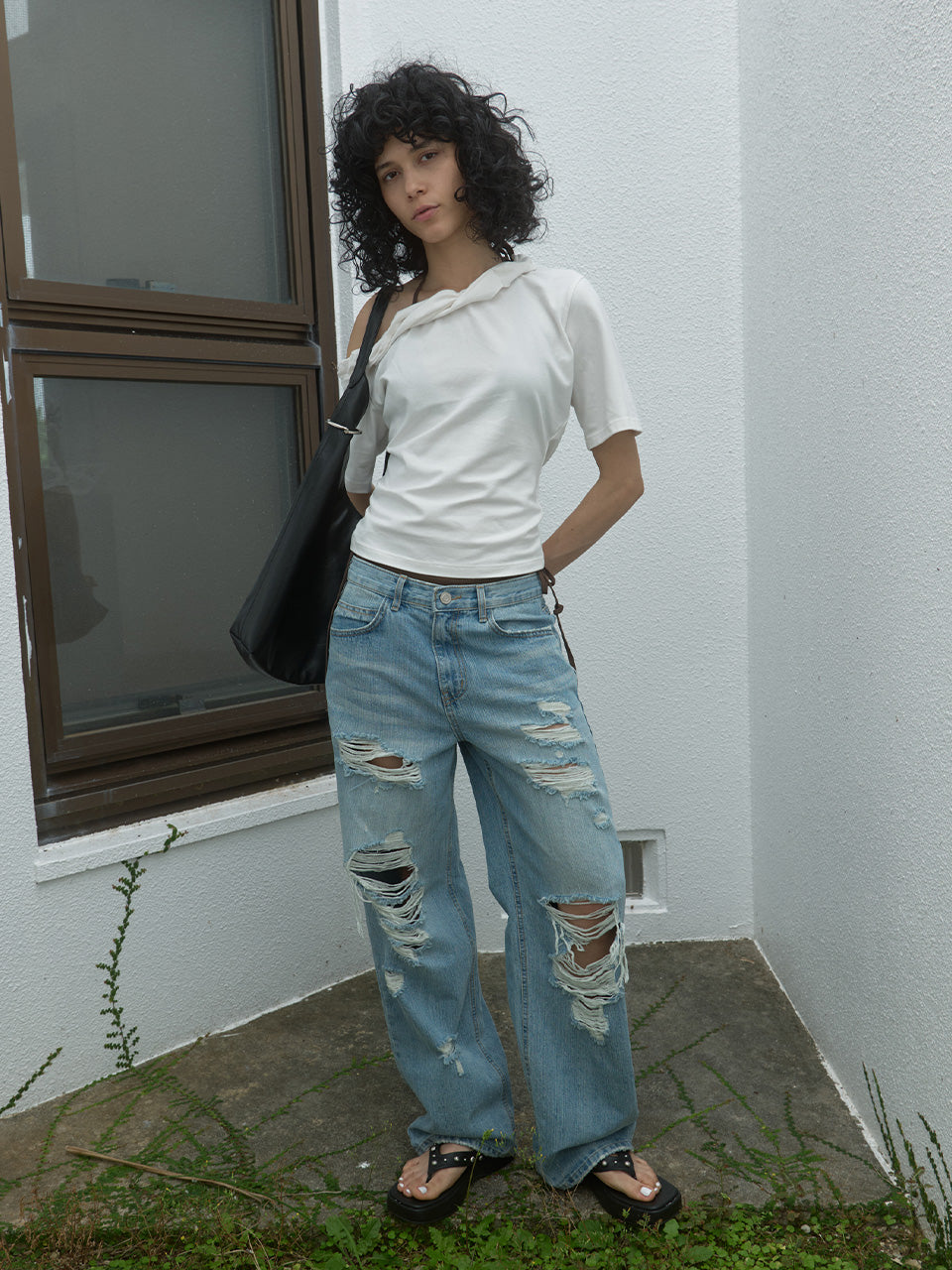Kijun - Twist One-Shoulder Top (Off-White) product image 4 | TRAB K-Fashion Australia