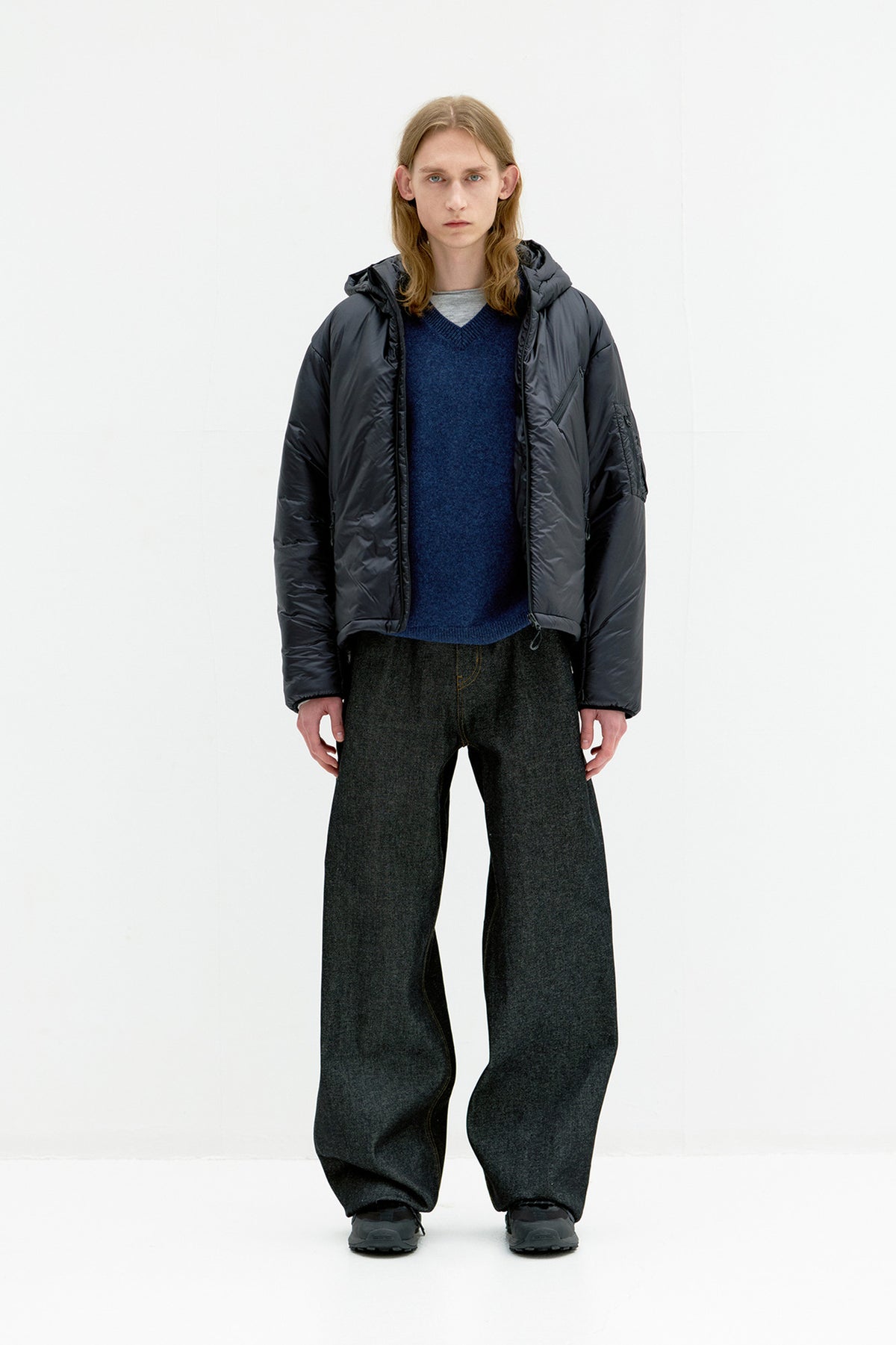 Coor - Light Weight Shell Padded Hoodie Jumper (Black) product image 2 | TRAB K-Fashion Australia