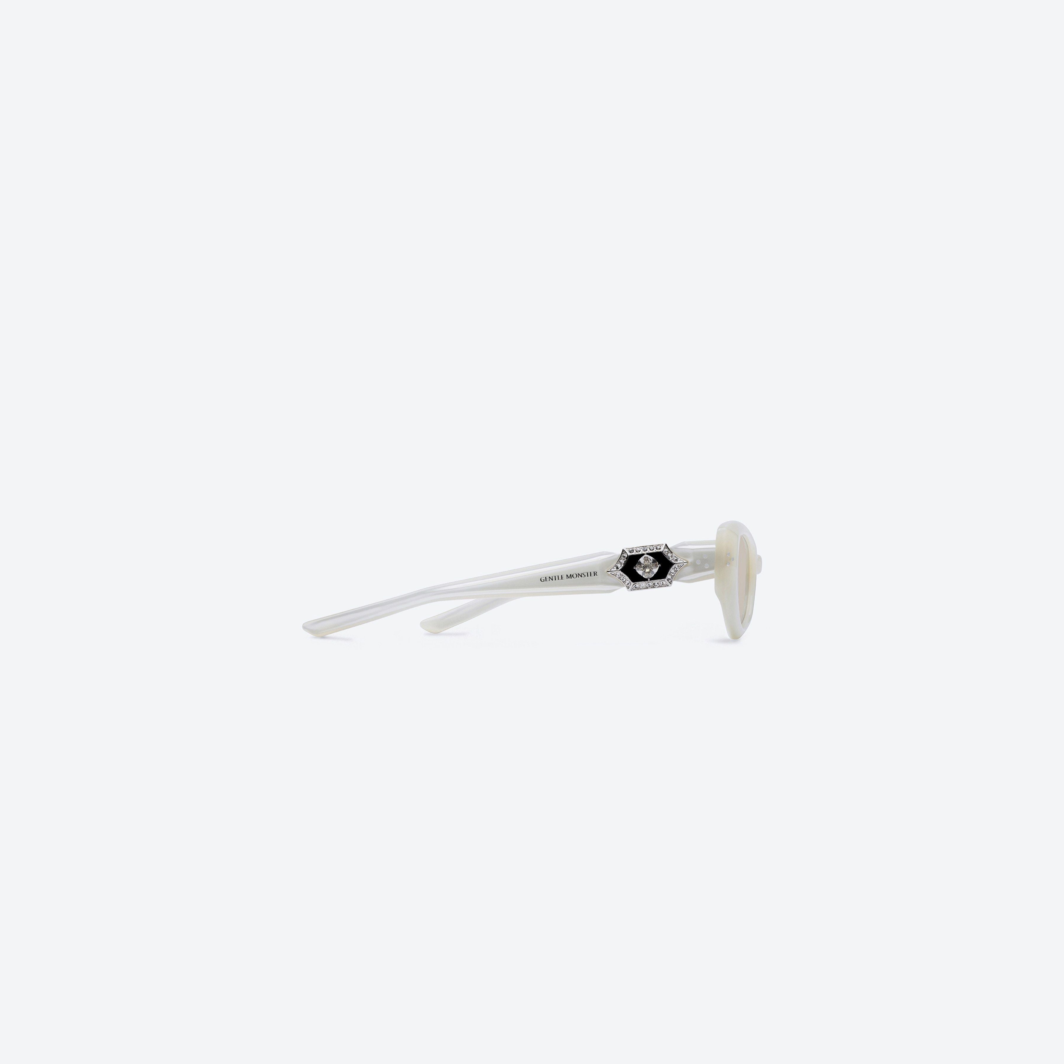 Gentle Monster - Ruvy Van WC6 product image 3 | TRAB K-Fashion Australia