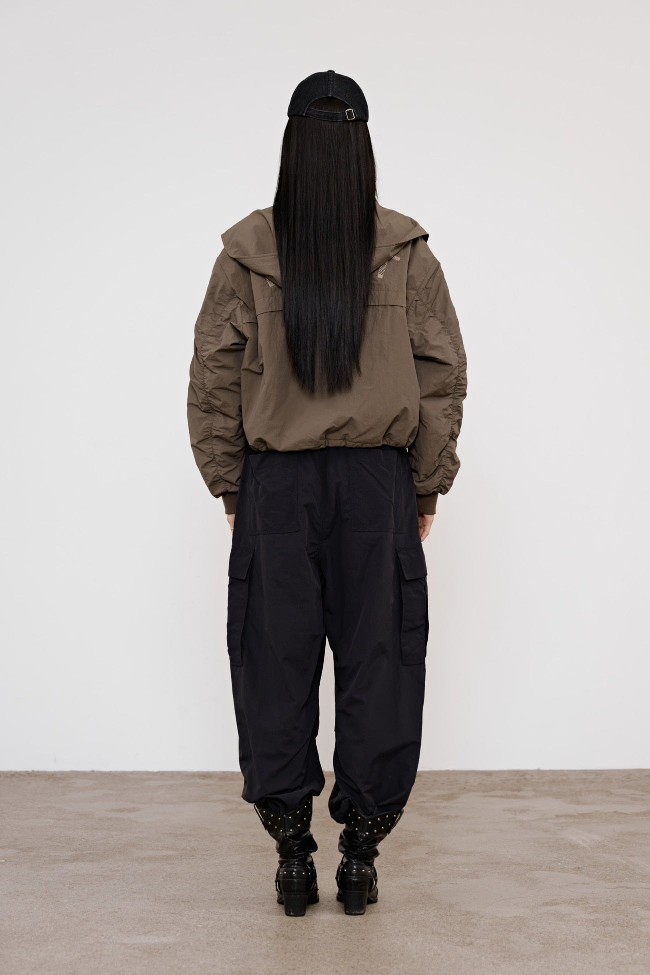 Deinet - Parka Ring Hooded Cropped Jumper (Khaki) product image 3 | TRAB K-Fashion Australia