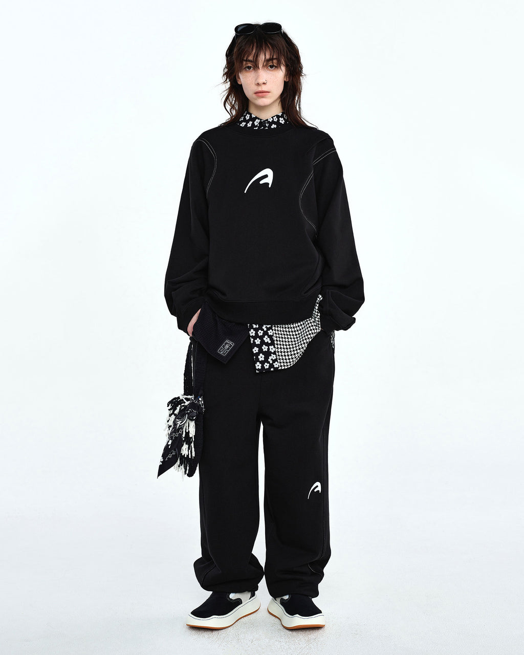 Ader Error - A-peec logo sweatshirt (Noir) product image 1 | TRAB K-Fashion Australia