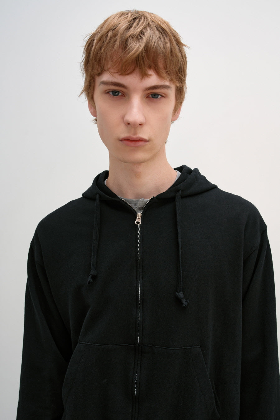 Insilence - Lightweight Hooded Zip-Up (Black) product image 2 | TRAB K-Fashion Australia
