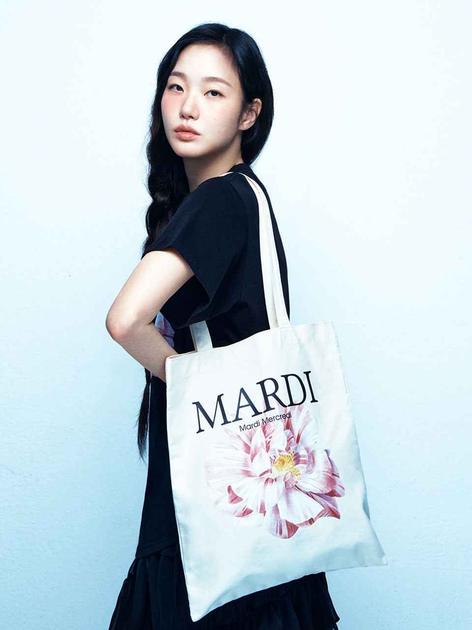 Mardi Mercredi - Canvas Bag Roses 01 (Cream) product image 1 | TRAB K-Fashion Australia