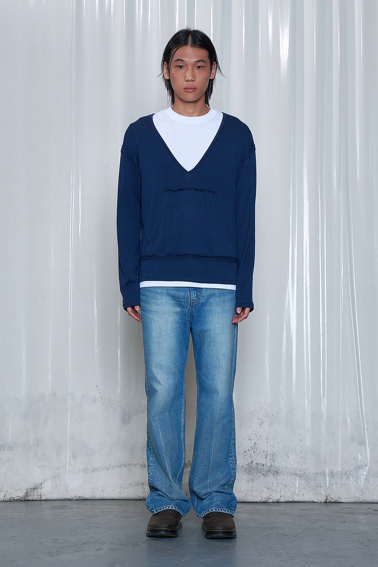 Deinet - Raw V Long Sleeve (Navy) product image 1 | TRAB K-Fashion Australia