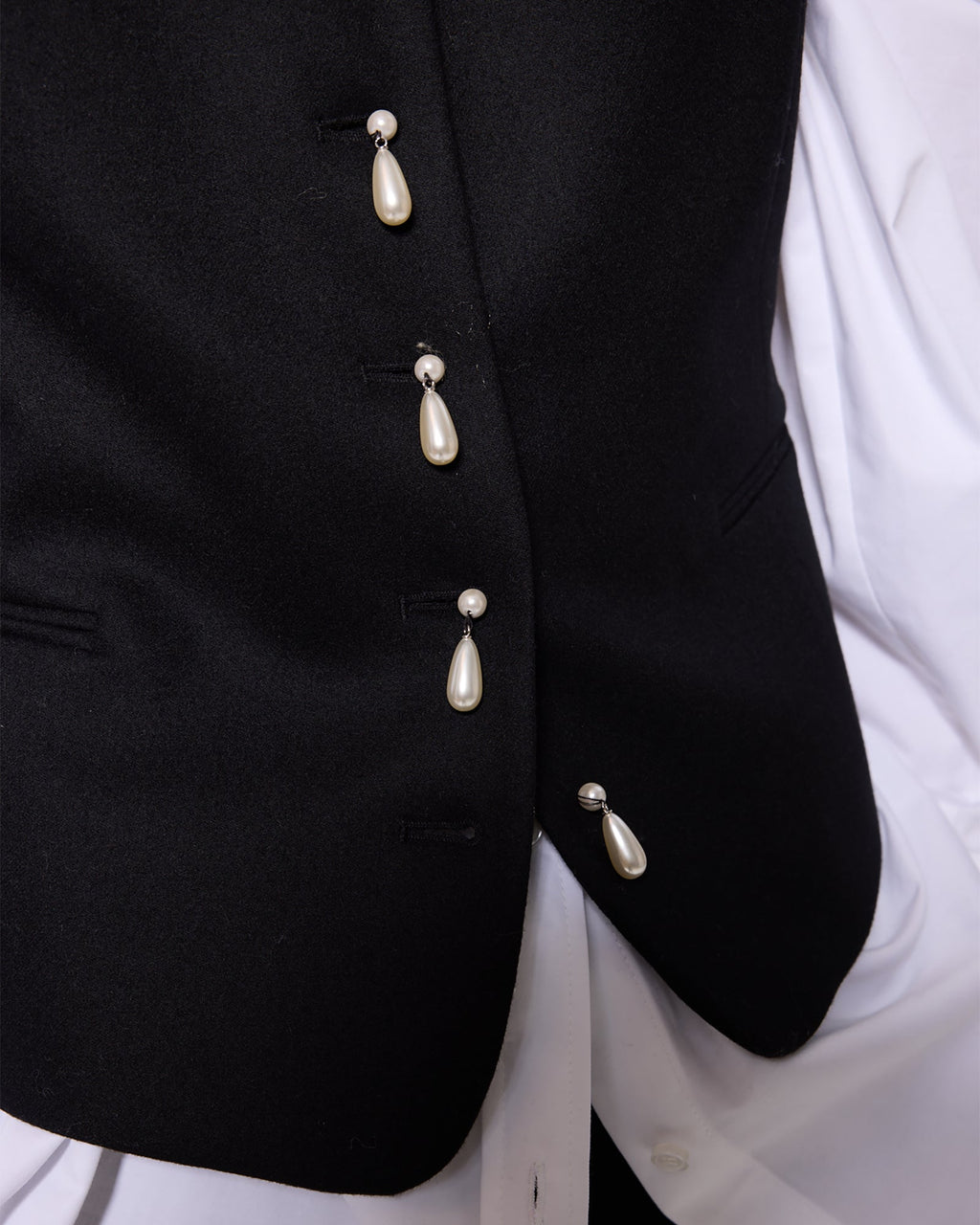 Kimhe Kim - Ariel Vest (Black) product image 9 | TRAB K-Fashion Australia