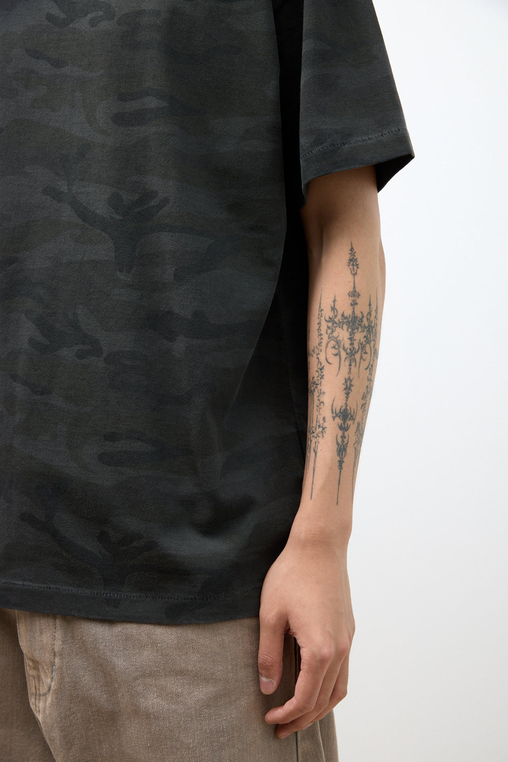 Hatchingroom - VTG Camo Tee (Charcoal) product image 14 | TRAB K-Fashion Australia