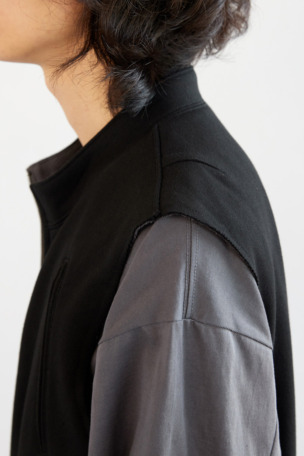 Hatchingroom - Reversible Jersey Vest (Black) product image 15 | TRAB K-Fashion Australia