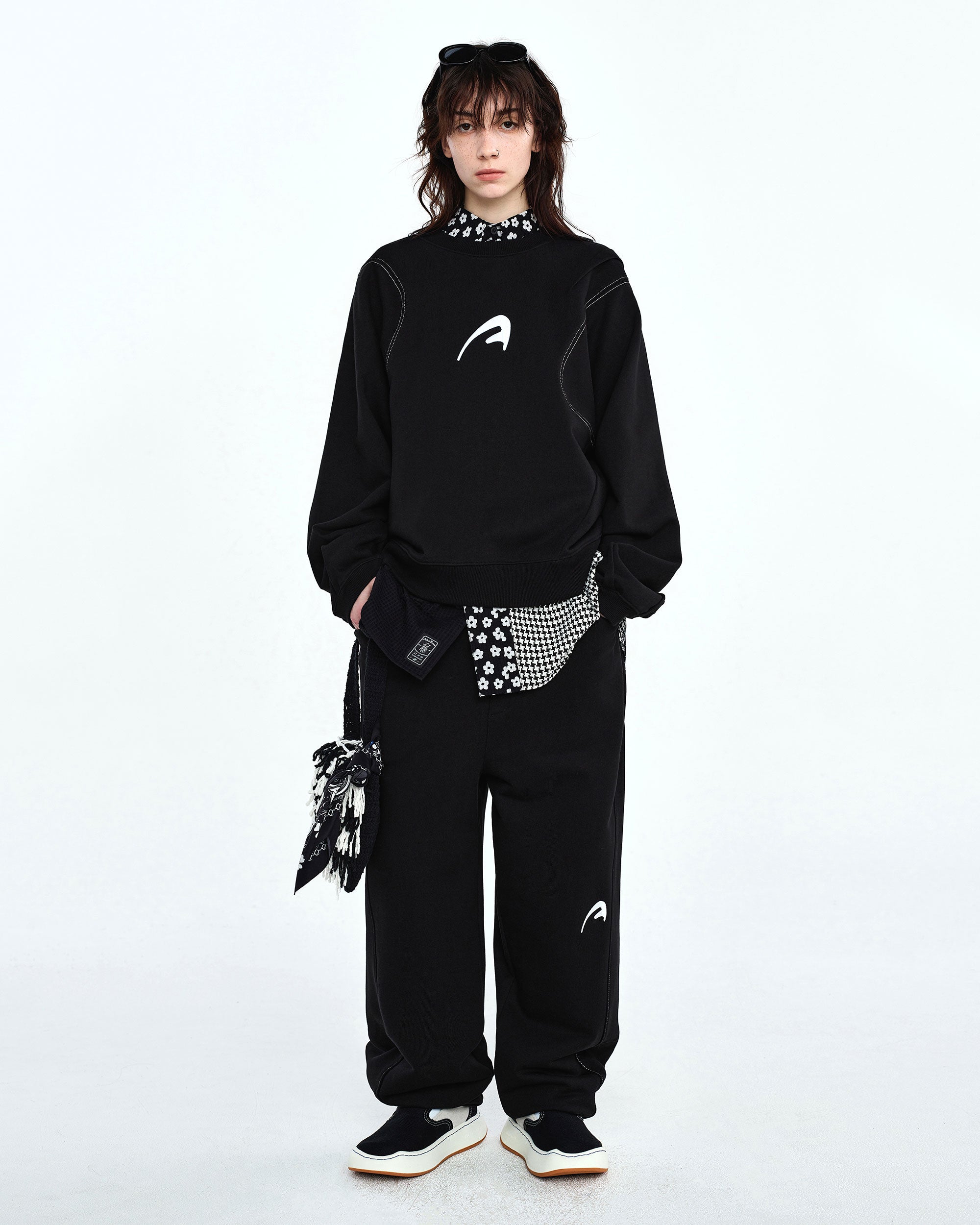 Ader Error - A-peec logo sweatpants (Noir) product image 1 | TRAB K-Fashion Australia