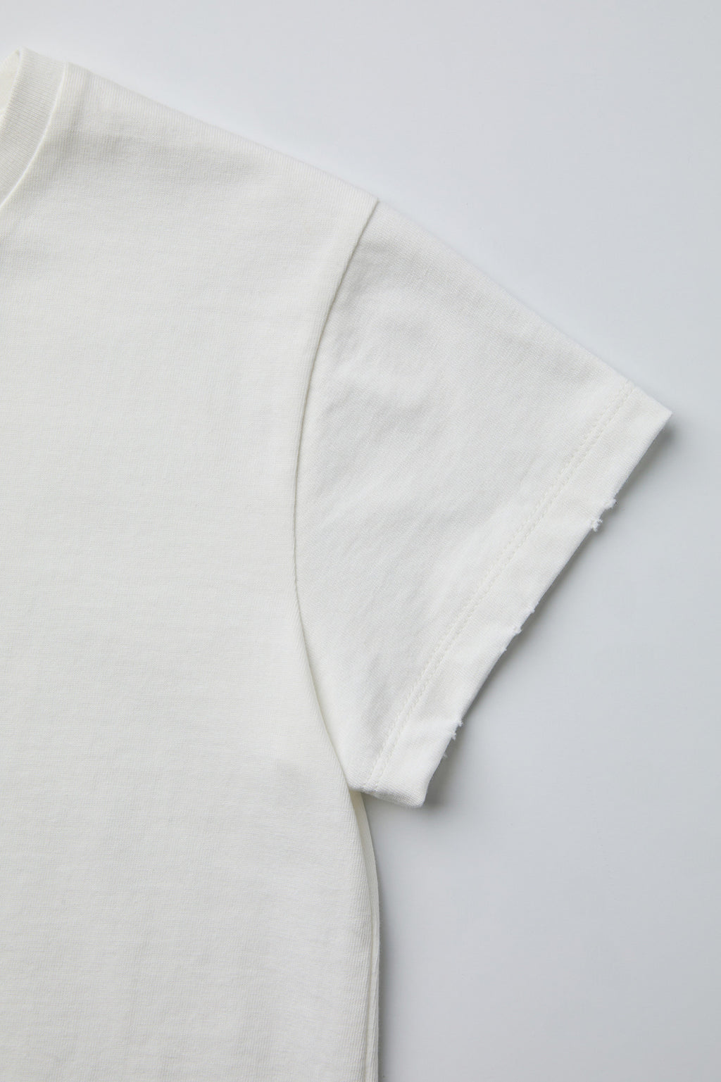 Coor - Damages Point T-Shirt (White) product image 6 | TRAB K-Fashion Australia