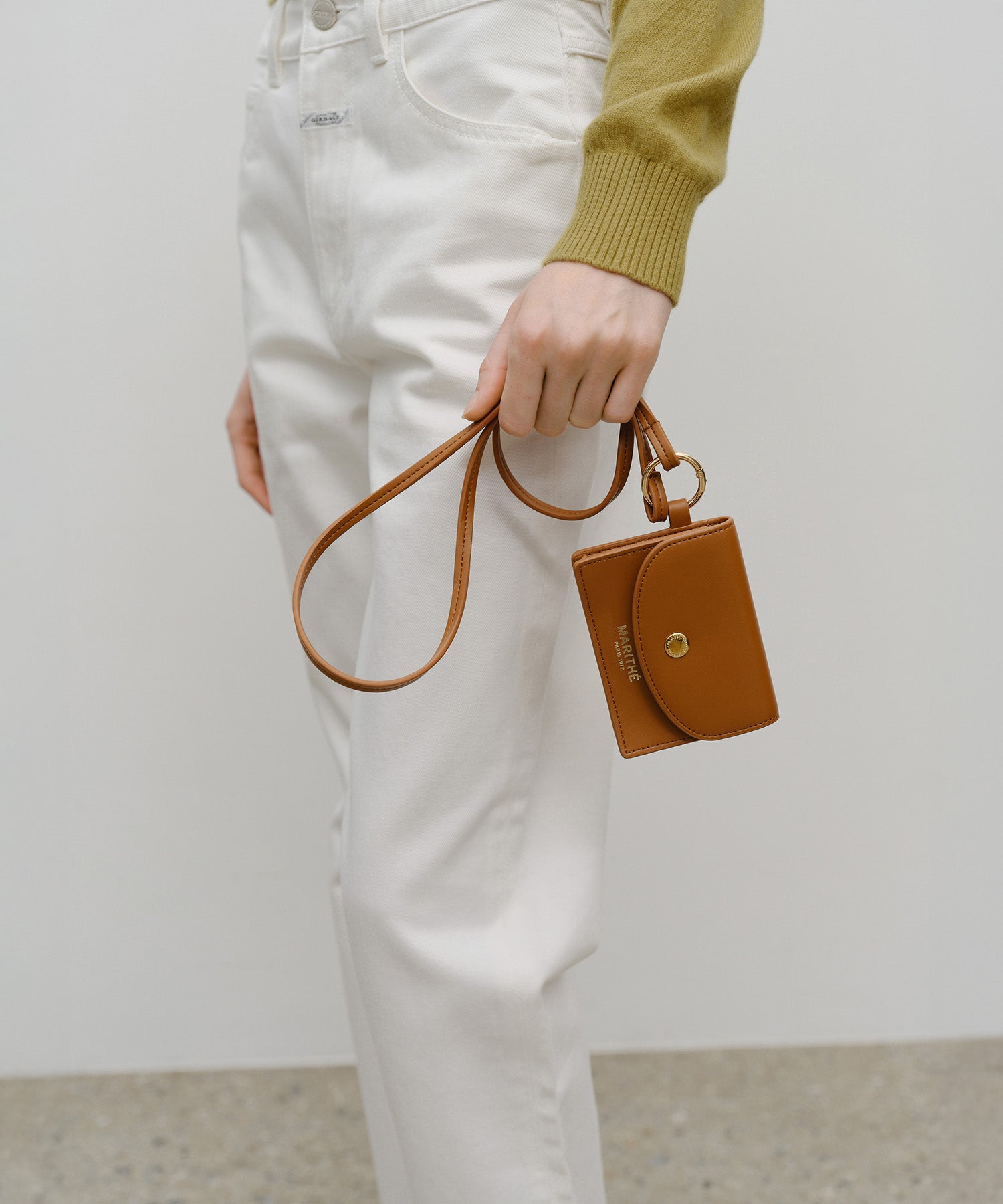 Marithe & Francois Girbaud - Regular Logo Keyring Wallet (Camel) product image 8 | TRAB K-Fashion Australia