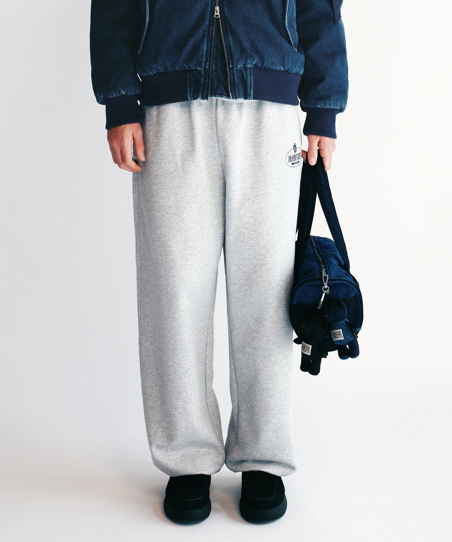 Marithe & Francois Girbaud - Marithe X Alpha Industries Classic Logo Nylon Duffle Bag (Navy) product image 8 | TRAB K-Fashion Australia