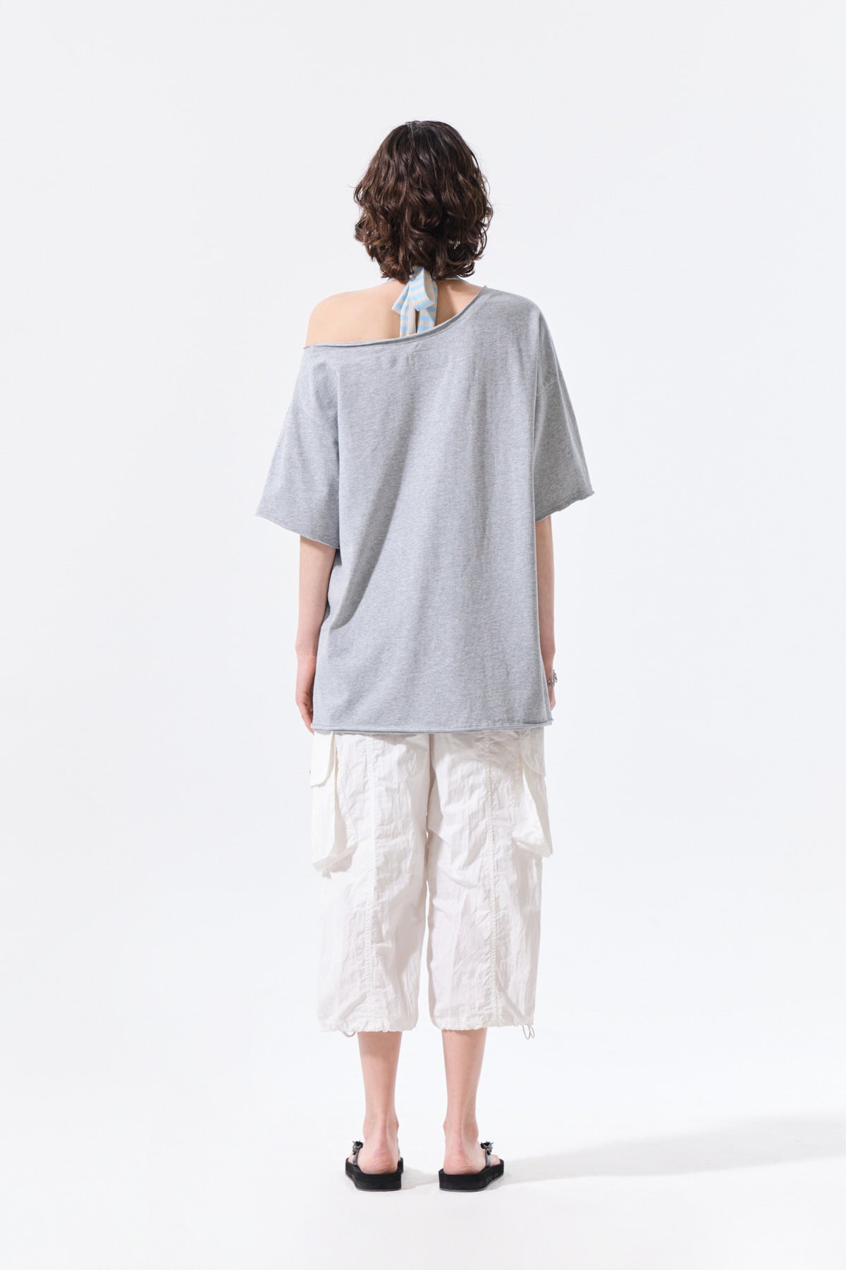 Matin Kim - [Pre-Order – Ships July 3] Mtk 16 Graffiti Logo Asymmetric Top (Grey) product image 9 | TRAB K-Fashion Australia