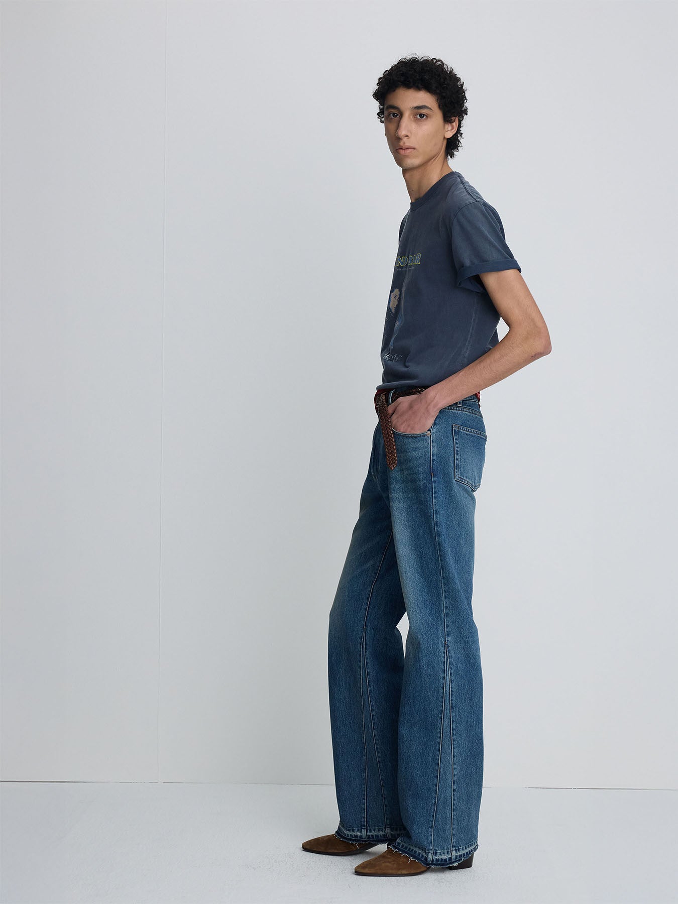 Tonywack - Garment-Dyed Sound Bar T-Shirt (Faded Navy) product image 3 | TRAB K-Fashion Australia