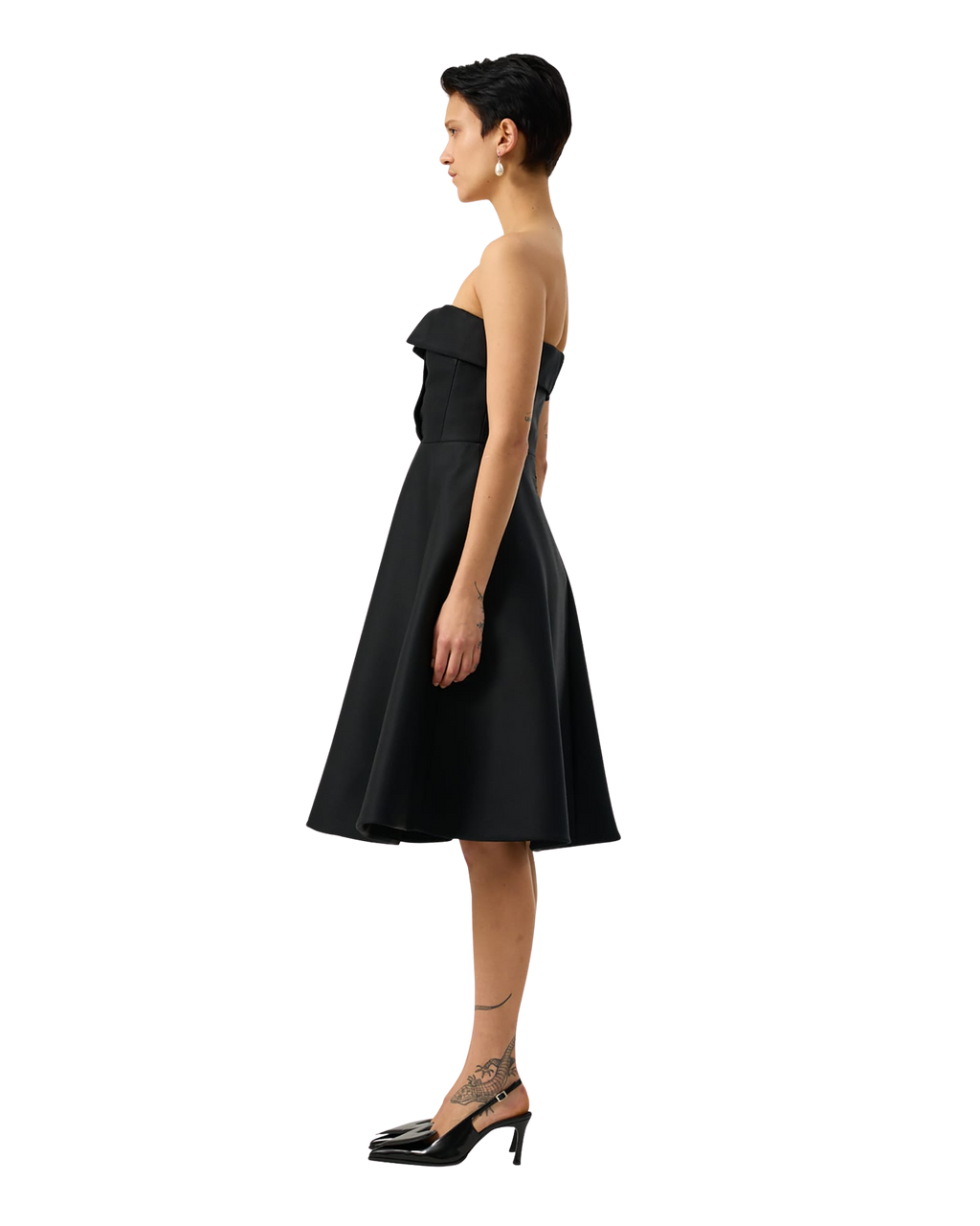Kimhe Kim - Neo Emma Tube Top Midi Dress (Black) product image 4 | TRAB K-Fashion Australia