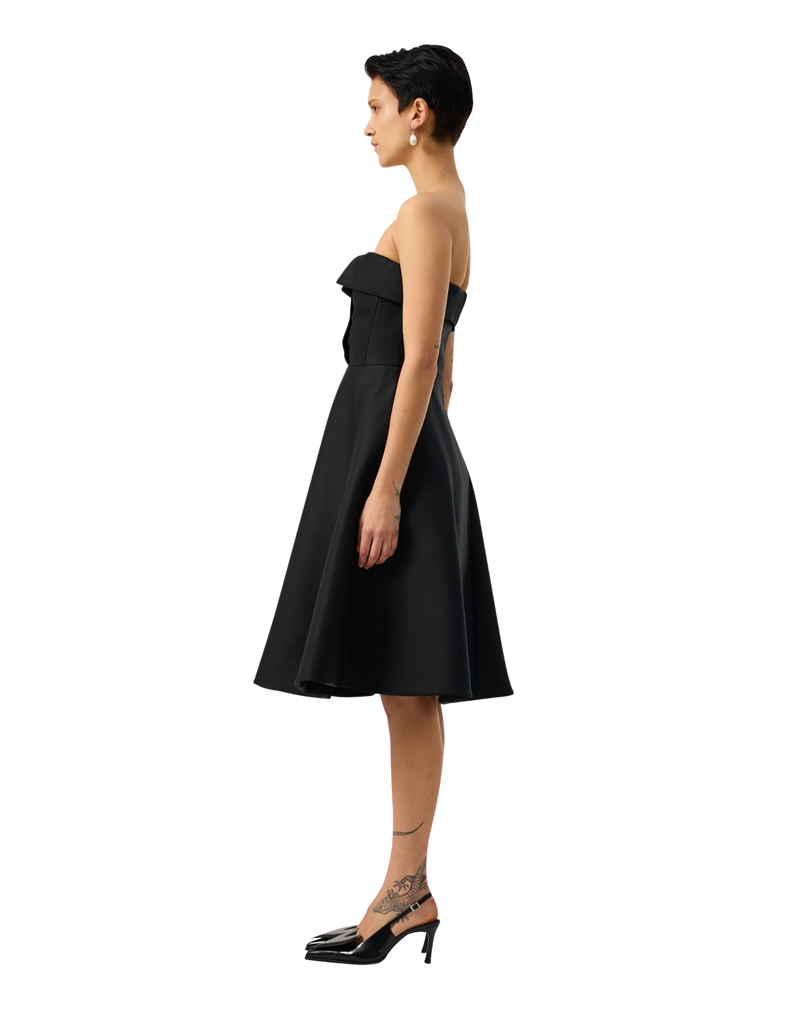 Kimhe Kim - Neo Emma Tube Top Midi Dress (Black) product image 4 | TRAB K-Fashion Australia
