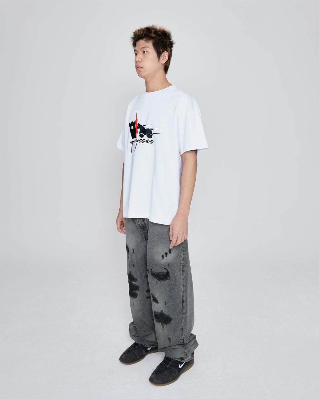 yeseyesee - Y.E.S Hobby Horse Tee (White) product image 8 | TRAB K-Fashion Australia