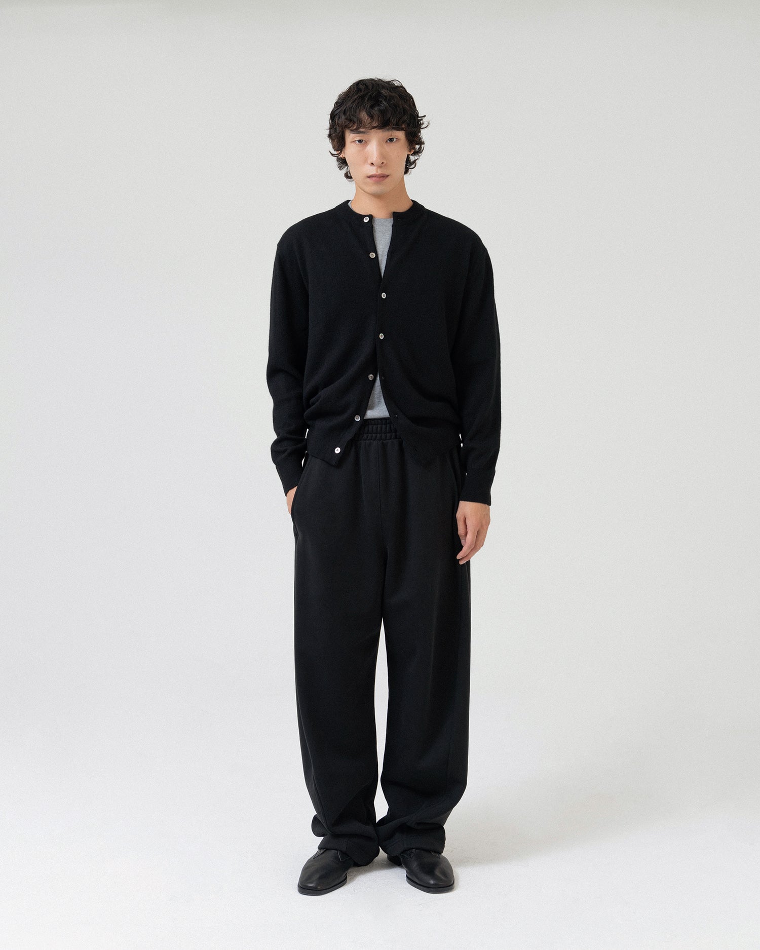 Brownyard - Baggy Sweat Pants (Black) product image 1 | TRAB K-Fashion Australia
