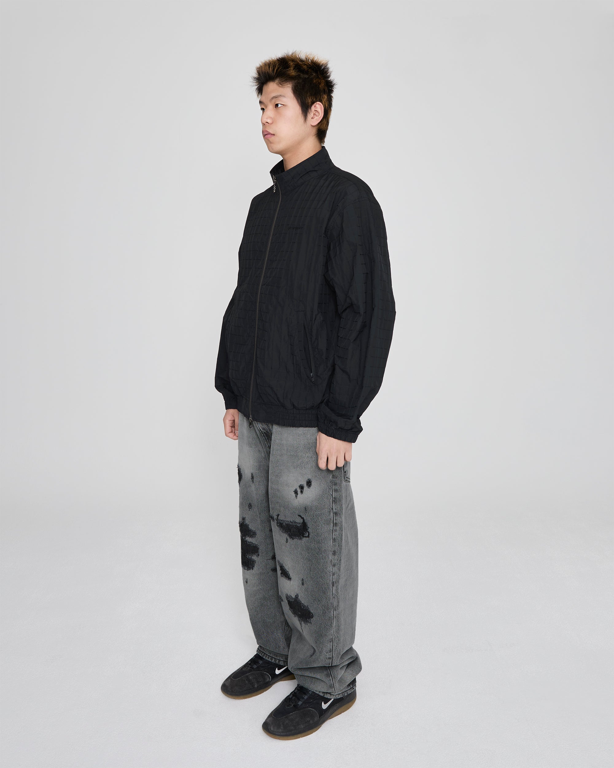 yeseyesee - Windowpane Zip Blouson (Black) product image 8 | TRAB K-Fashion Australia